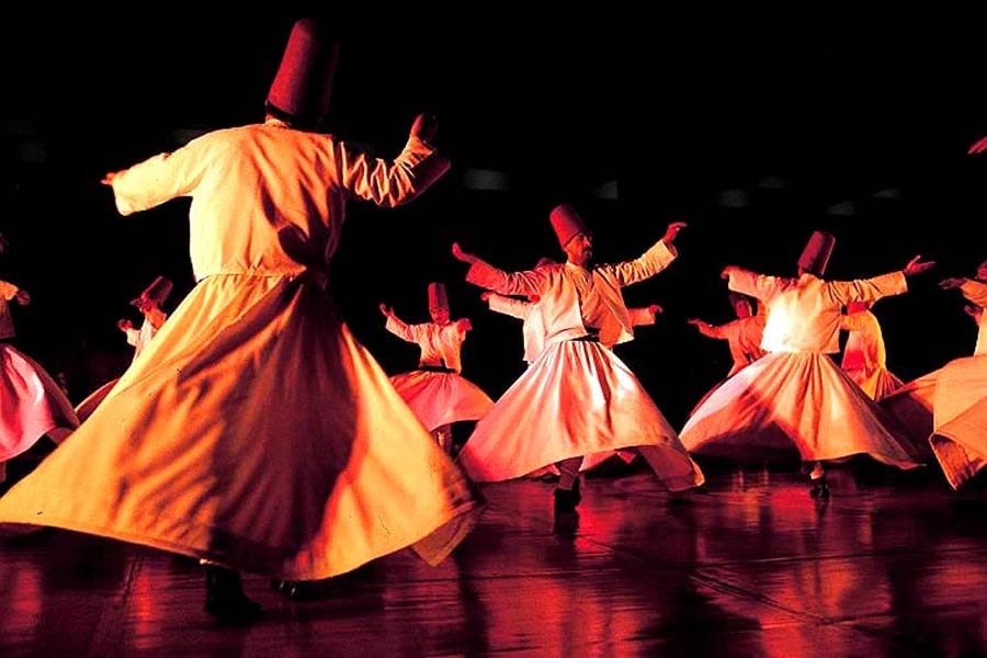 Whieling Dervishes